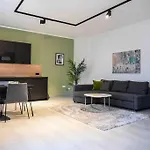 Moderne In Ruhiger Umgebung Nahe Messe Lejlighed *