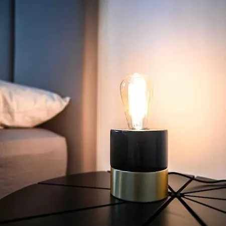 Moderne In Ruhiger Umgebung Nahe Messe