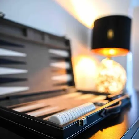 Moderne In Ruhiger Umgebung Nahe Messe Apartament