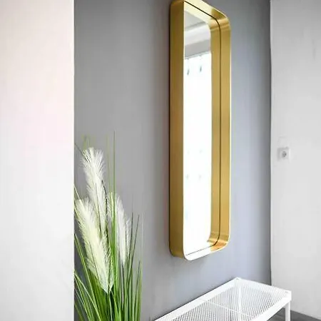 Moderne In Ruhiger Umgebung Nahe Messe ברלין