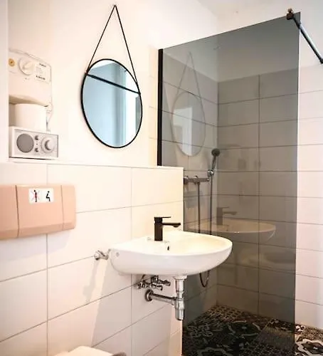 Moderne In Ruhiger Umgebung Nahe Messe Апартаменты Берлин