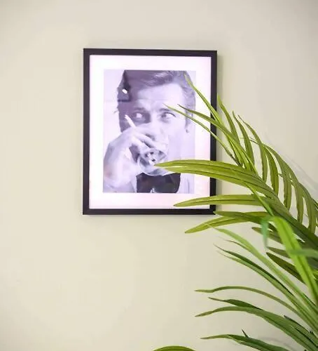 Moderne In Ruhiger Umgebung Nahe Messe アパート ベルリン