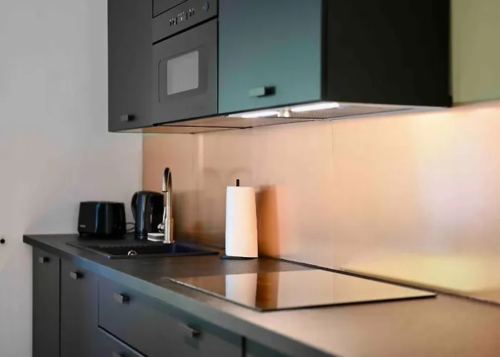 Moderne In Ruhiger Umgebung Nahe Messe