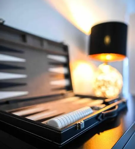 Moderne In Ruhiger Umgebung Nahe Messe Apartamento